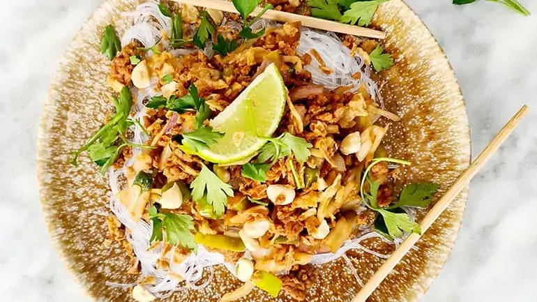 Thaise wokgroente en vega gehakt